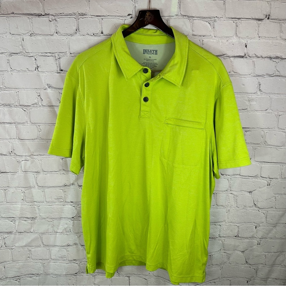 Duluth Trading Co mens XL Bright chartreuse Polo Shirt zip chest pocket